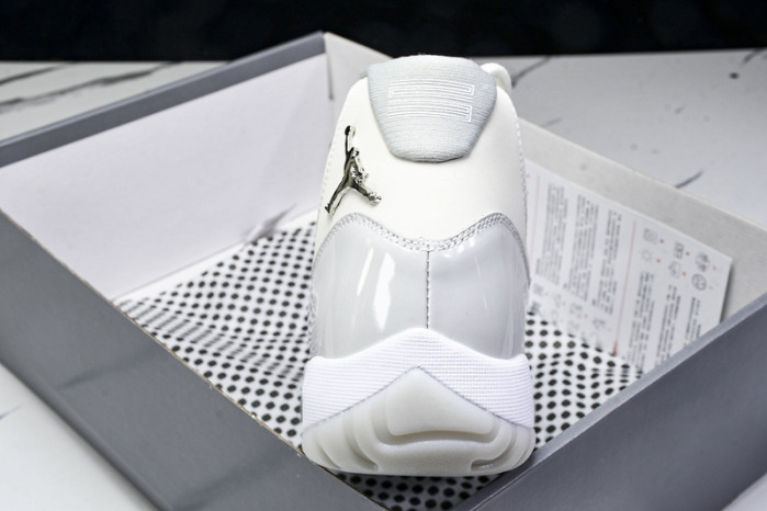 Air Jordan 11 Grey Silver AR0715-110