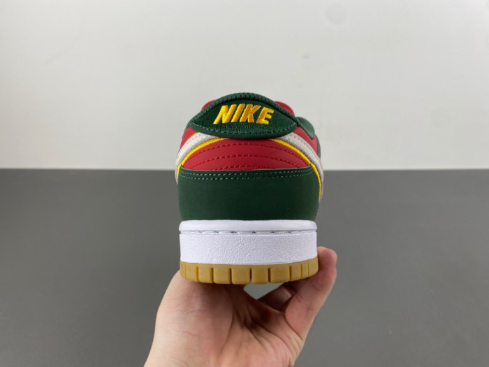 Nike SB Dunk Low PRM “Seattle Supersonics”  FZ1287-300