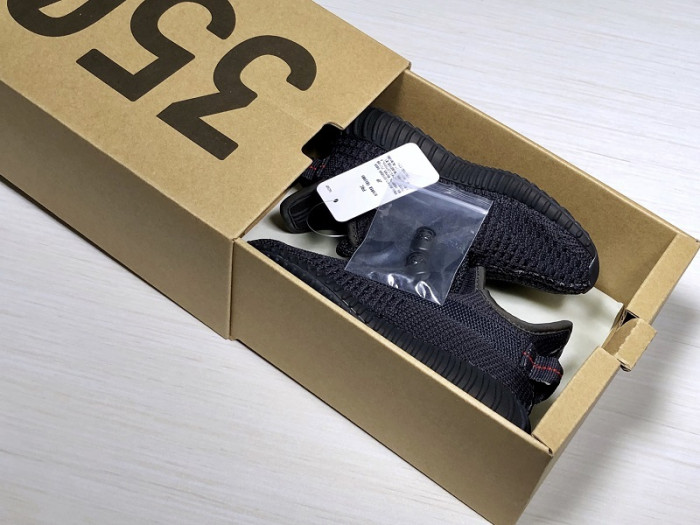 ad*s Y**zy boost 350 v2 in black fu9006 kids