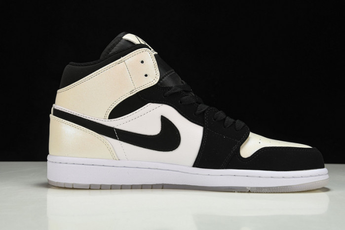 Air Jordan 1 Mid SE“Diamond Shorts” DH6933-100