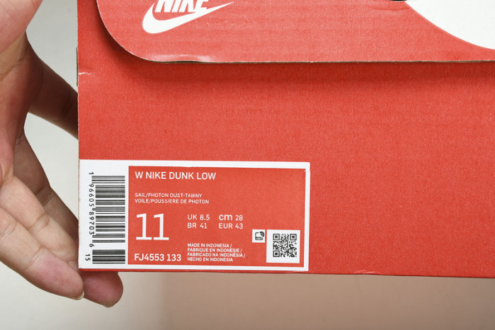 NIKE Dunk Low "Needlework" FJ4553-133