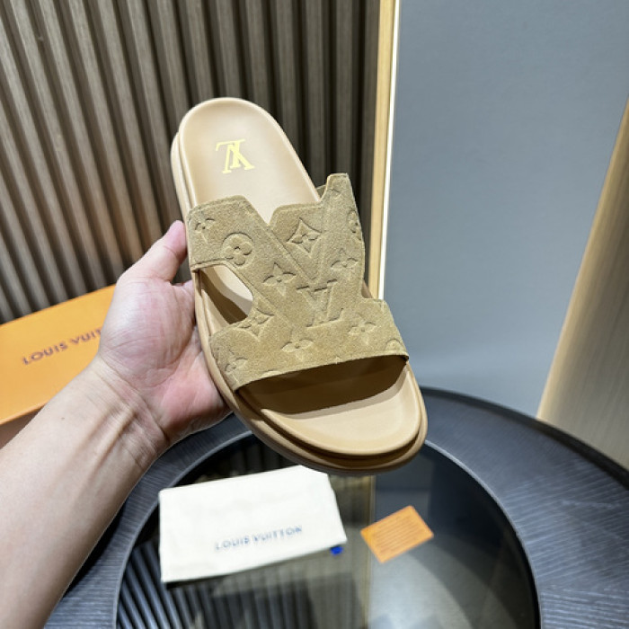 LV SLIPPERS