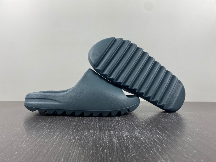 Y**zy slide “slate marine” id2349