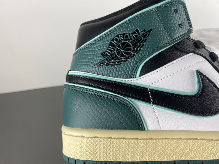 AIR JORDAN 1 MID SE "LEGEND PINK FQ7818-100