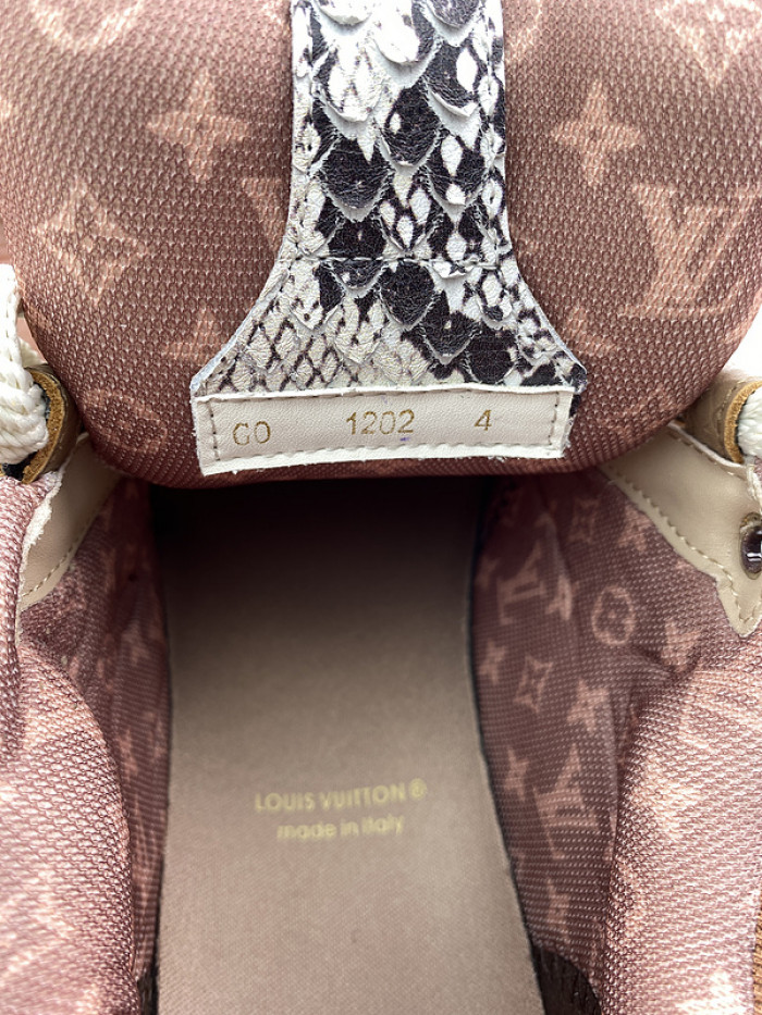 LV SNEAKER LOW  81701
