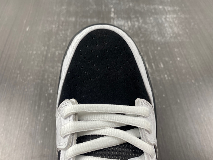 Nike SB Dunk Low Decon