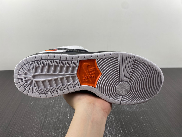Nike SB Dunk Low Decon