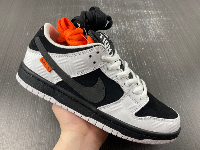 Nike SB Dunk Low Decon
