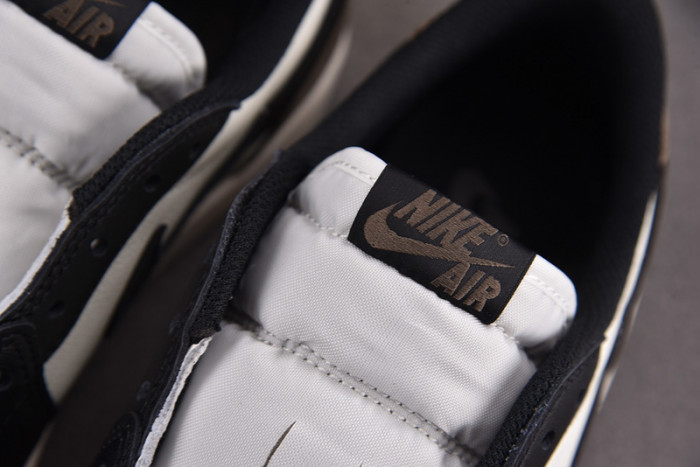 Air Jordan 1 Retro Low OG Mocha CZ0790-102