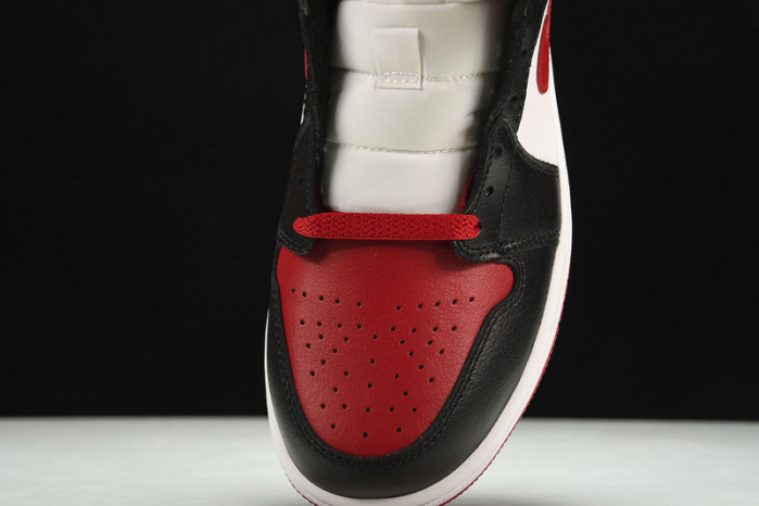 Air Jordan 1 Mid BQ6472-079