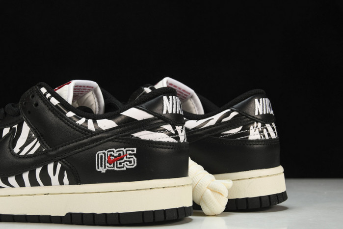 Quartersnacks x Nike SB Dunk