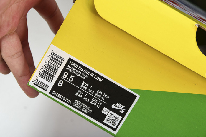 Quartersnacks x Nike SB Dunk