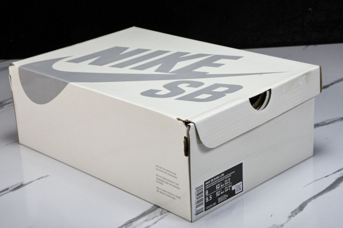Nike Dunk Low x Rayssa Leal FZ5251-001