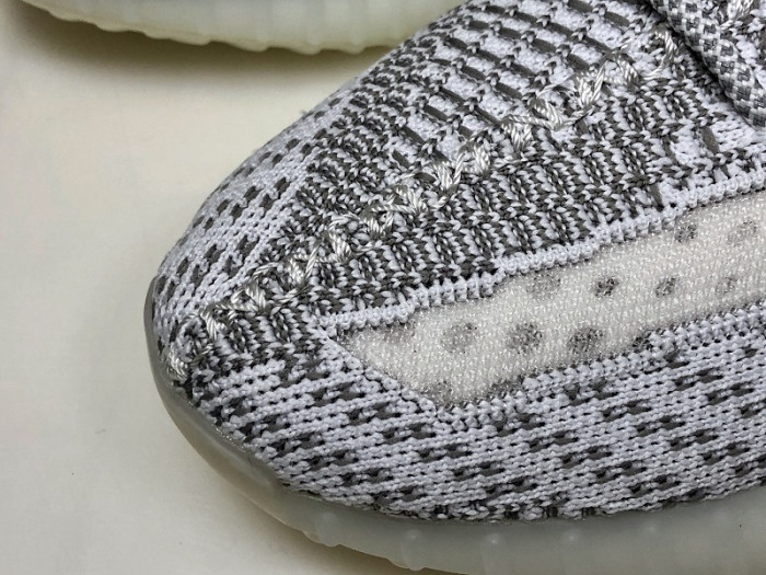 ad*s Y**zy boost 350 v2 static ef2905