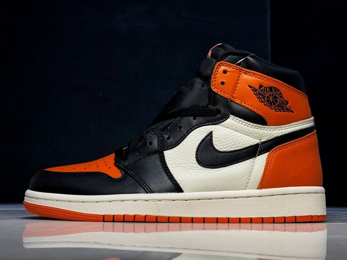 Jordan 1 Retro Shattered Backboard 555088-005