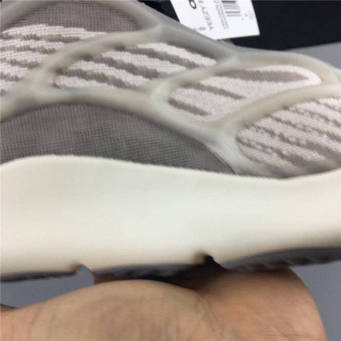 ad*s Y**zy foam runner Y**zy boost 700 v3 ”ef9897