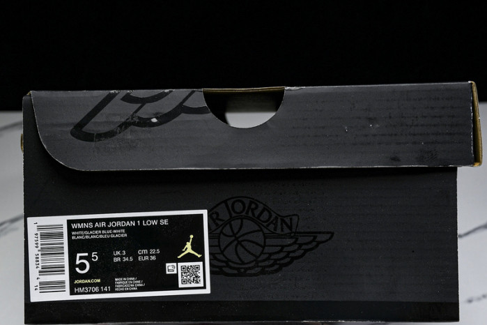 WMNS Air Jordan 1 Low SE Paw Print Pink Foam HM3706-141