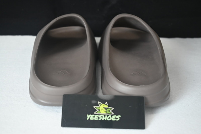 Y**zy slide  g55495