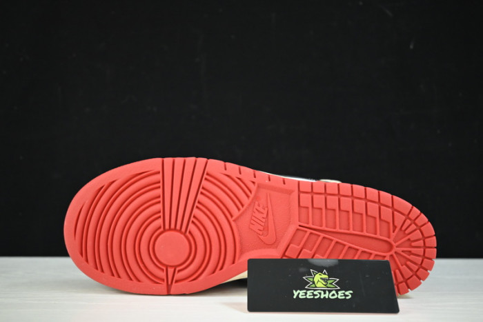 NIKE DUNK LOW EMB CHICAGO KNICKS DD3363-100