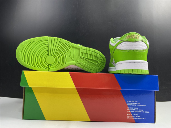 nike sb dunk low S*p*e stars mean green (2021) dh3228-101