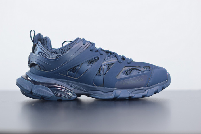 BLCG Track Trainer Dark Navy 542023 W2LA1 4107