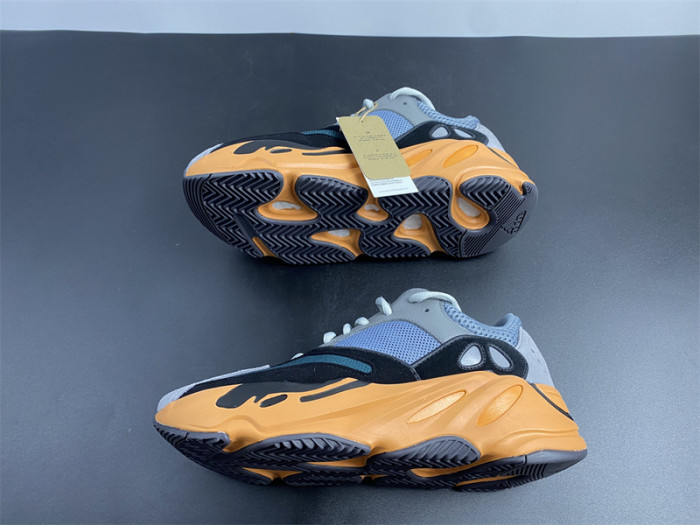 ad*s Y**zy boost 700 gw0296