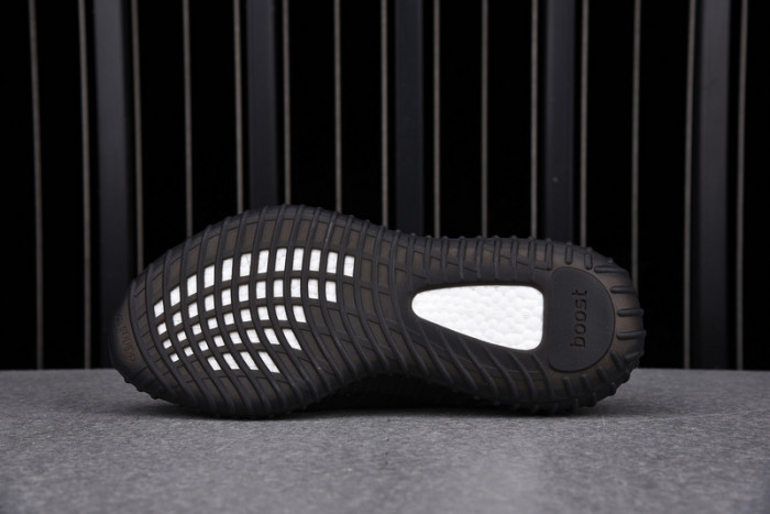 ad*s Y**zy boost 350 v2 core black copper by1605