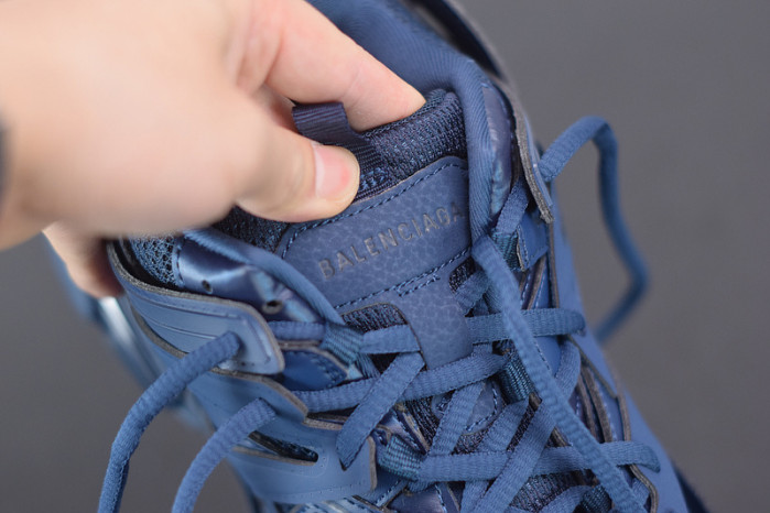 BLCG Track Trainer Dark Navy 542023 W2LA1 4107