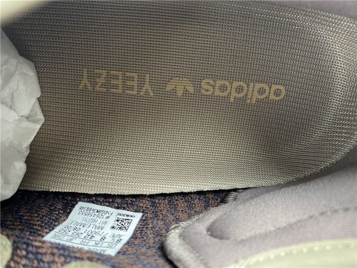 ad*s Y**zy boost 350 v2 “yecher"h02795