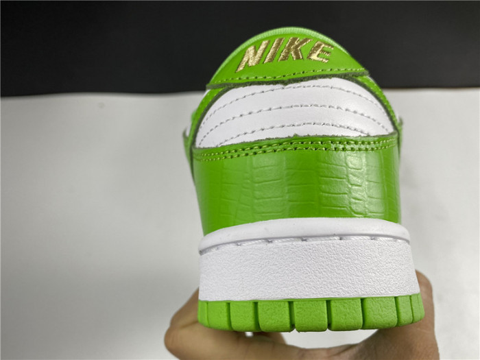 nike sb dunk low S*p*e stars mean green (2021) dh3228-101