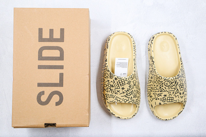 kanye west x ad*s Y**zy slide“resin"