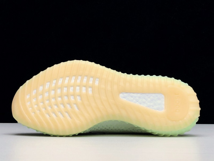 ad*s Y**zy boost 350 v2 hyperspace  eg7491
