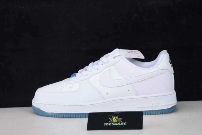 NIKE AIR FORCE 1