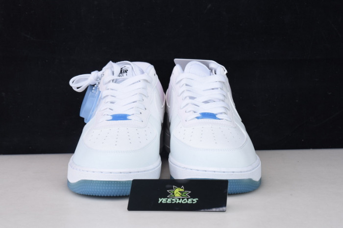 NIKE AIR FORCE 1