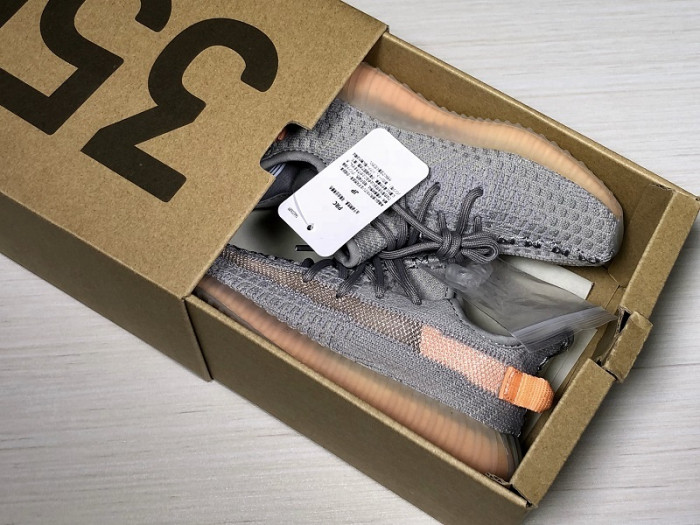 ad*s Y**zy boost 350 v2 trfrm  eg7492 kids