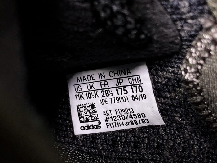 ad*s Y**zy boost 350 v2 in black fu9006 kids