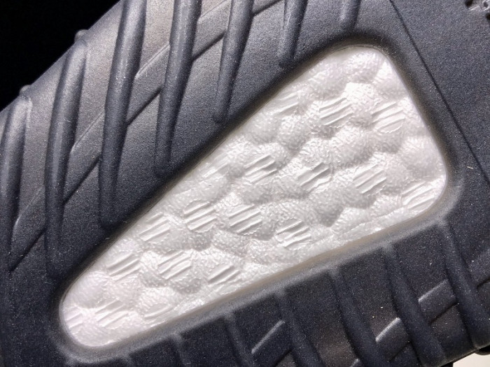 ad*s Y**zy boost 350 v2 