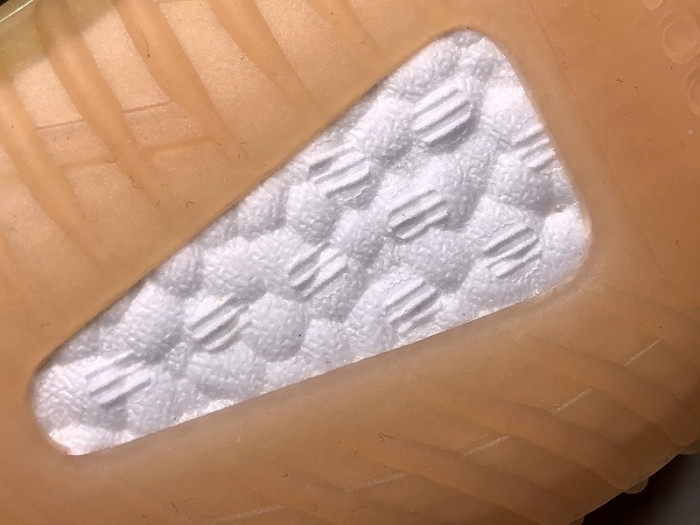 ad*s Y**zy boost 350 v2 clay  eg7490 kids