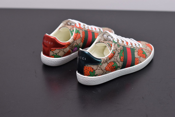 GUCC Ace Embroidered Low-Top Sneaker 431920 DOPEO 9064